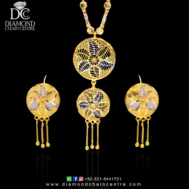 Gold Locket Set Design