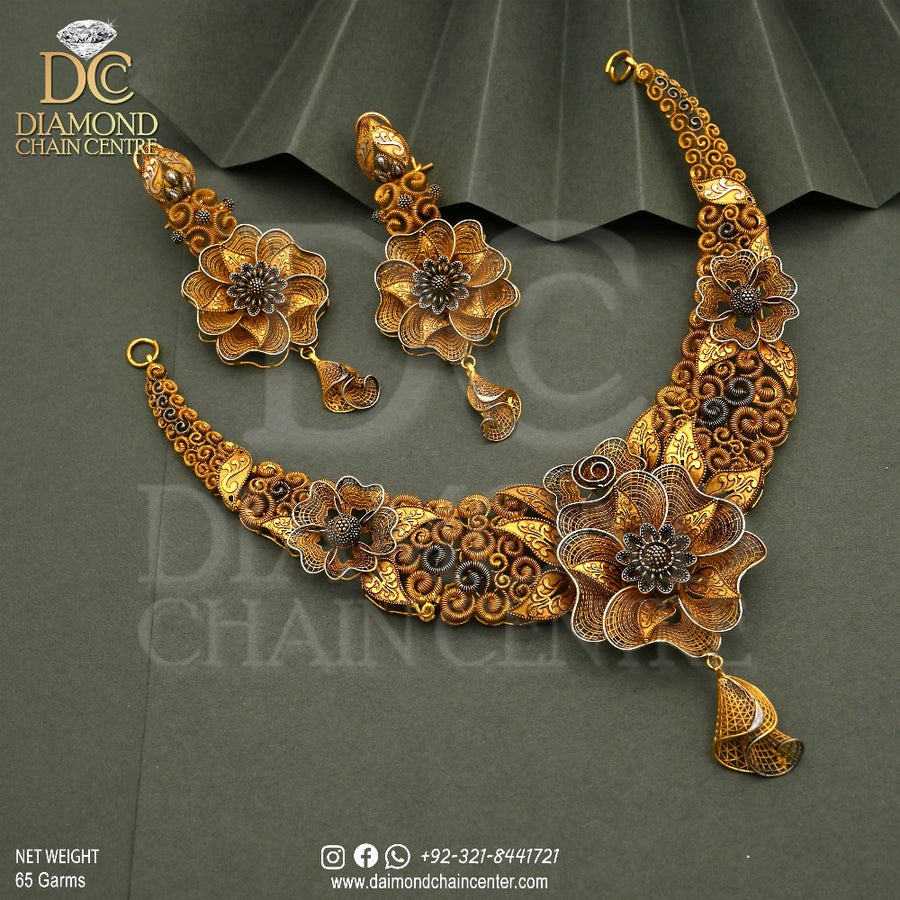 Gold Necklace with Design